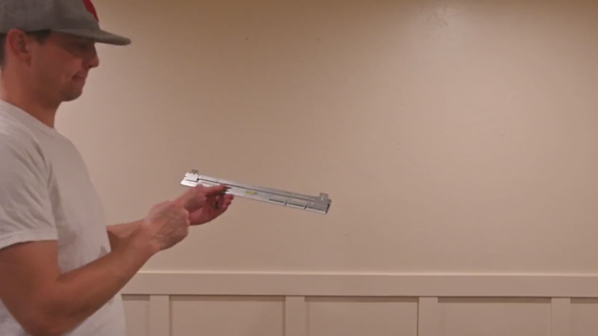 Time-lapse video of measuring, levelling and hanging a framed picture with a SecurArt mount